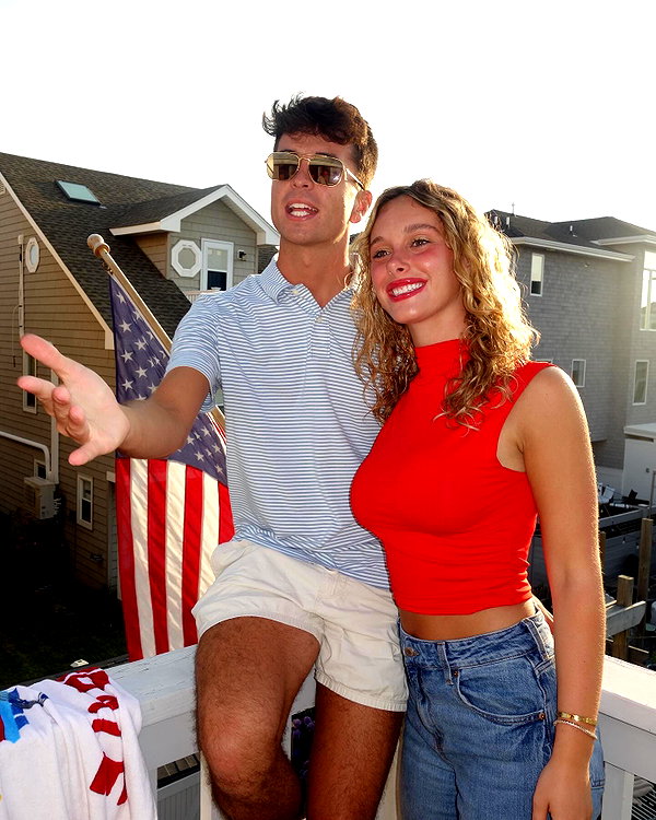 alyssa.lukens instagram image archive image