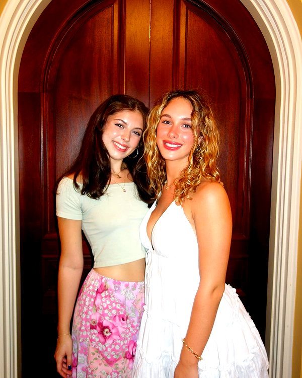 alyssa.lukens instagram image archive image