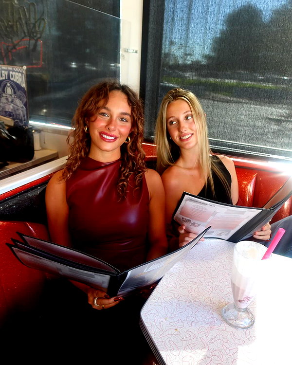 alyssa.lukens instagram image archive image