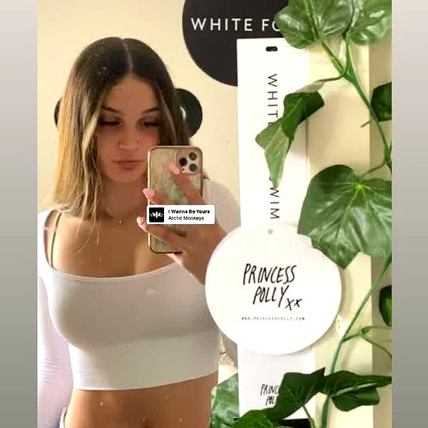 alyssasreynolds instagram image archive image