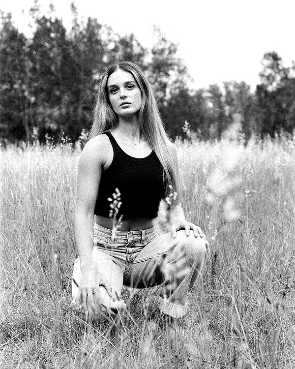 alyssasreynolds instagram image archive image