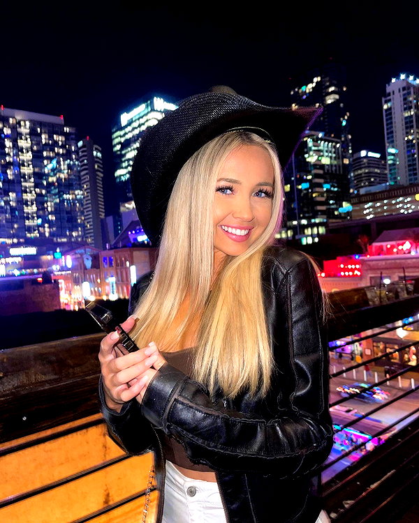 amandakabdebo instagram image archive image