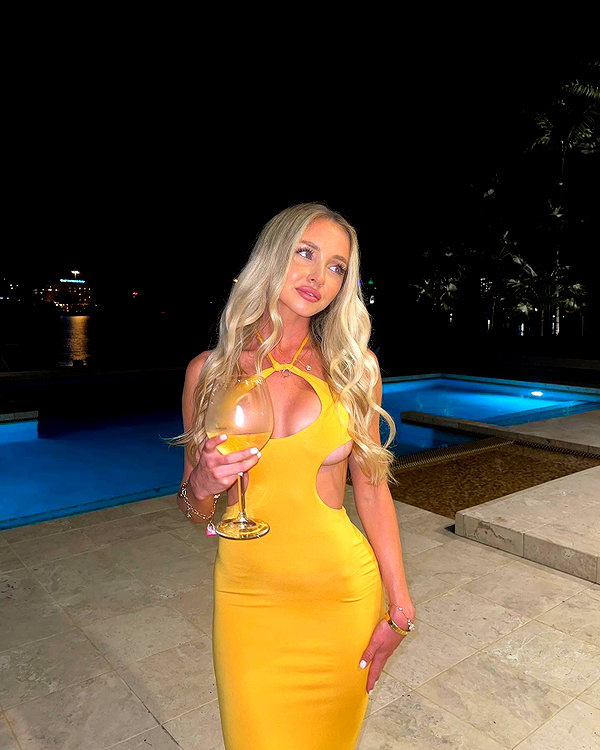 amandakabdebo instagram image archive image