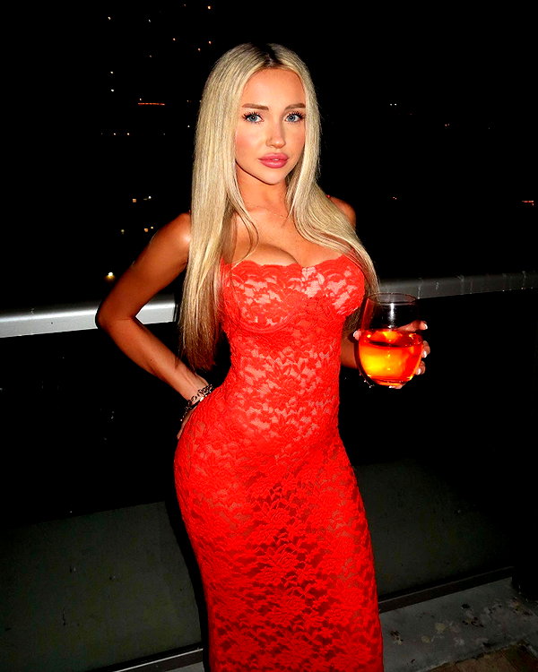 amandakabdebo instagram image archive image