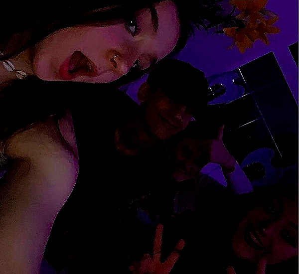 amber.oops instagram image archive image