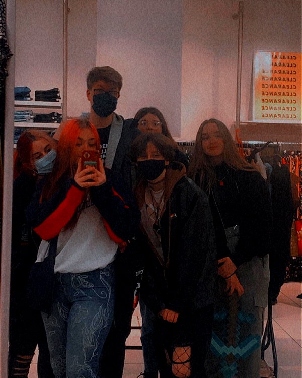 amber.oops instagram image archive image