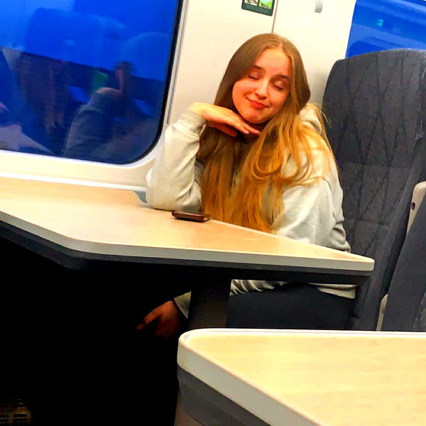amber.oops instagram image archive image