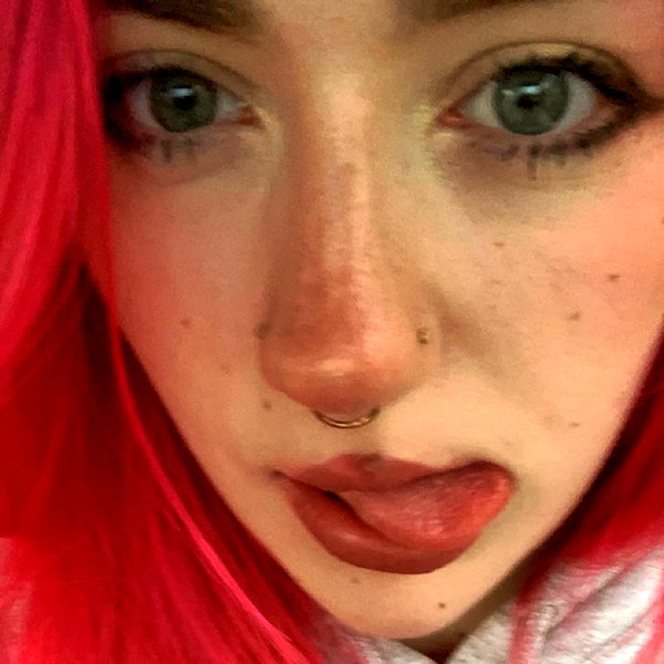 amber.oops instagram image archive image