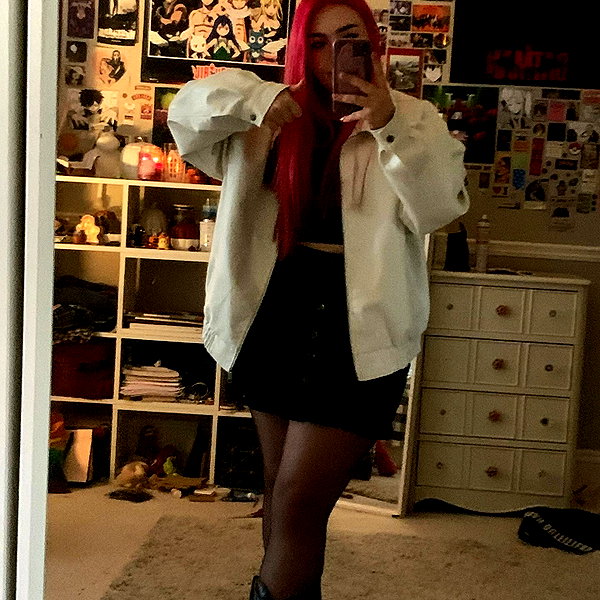 amber.oops instagram image archive image