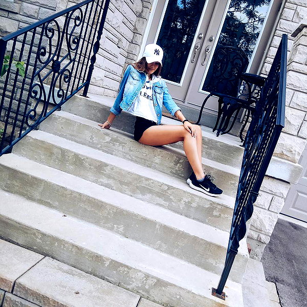 ambersela_ instagram image archive image