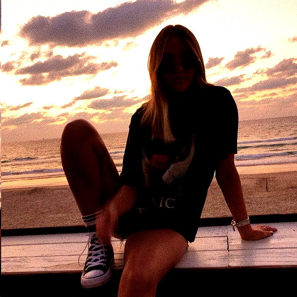 ambersela_ instagram image archive image