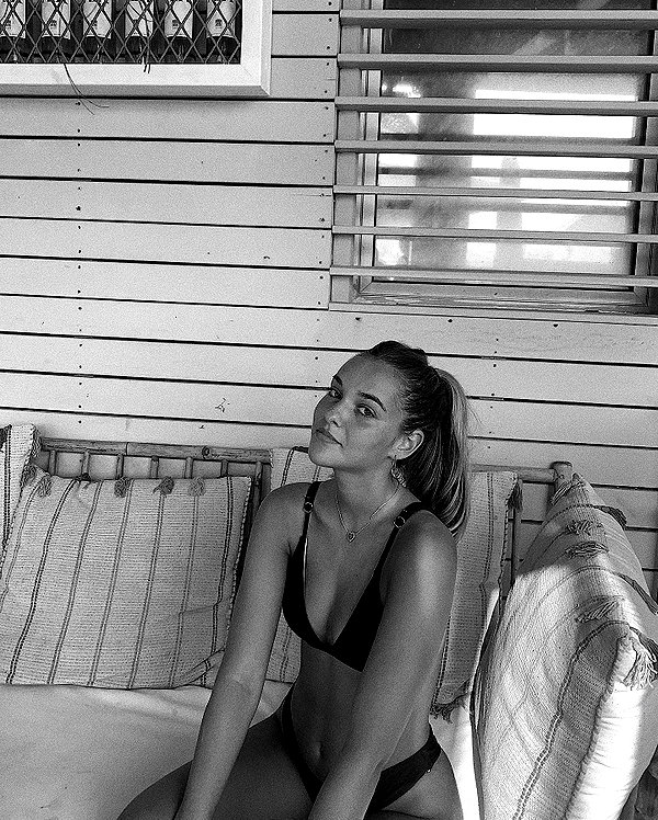 ambersela_ instagram image archive image