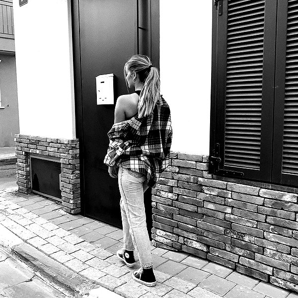 ambersela_ instagram image archive image