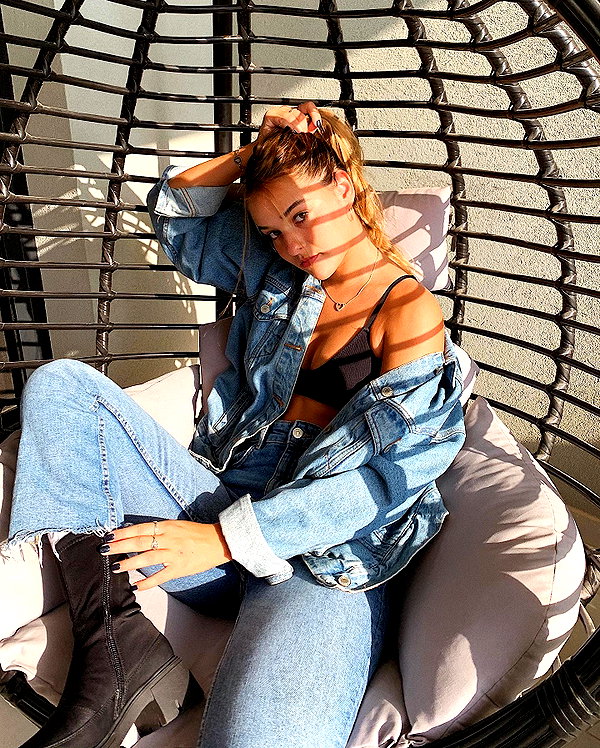 ambersela_ instagram image archive image