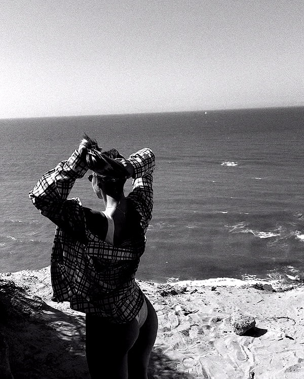 ambersela_ instagram image archive image