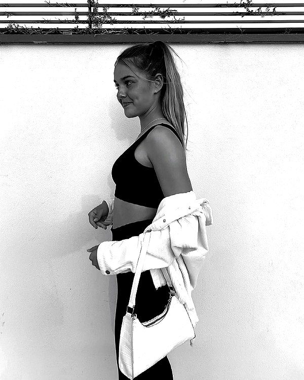 ambersela_ instagram image archive image