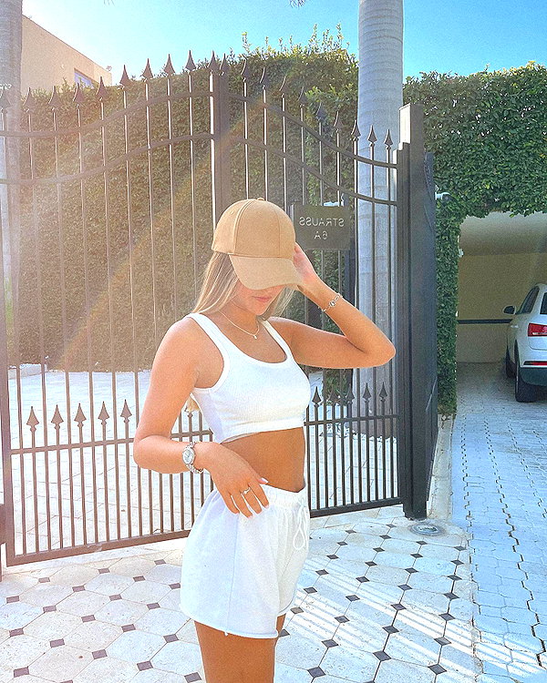 ambersela_ instagram image archive image