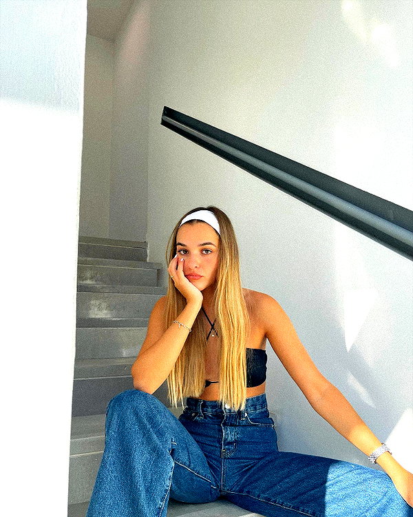 ambersela_ instagram image archive image