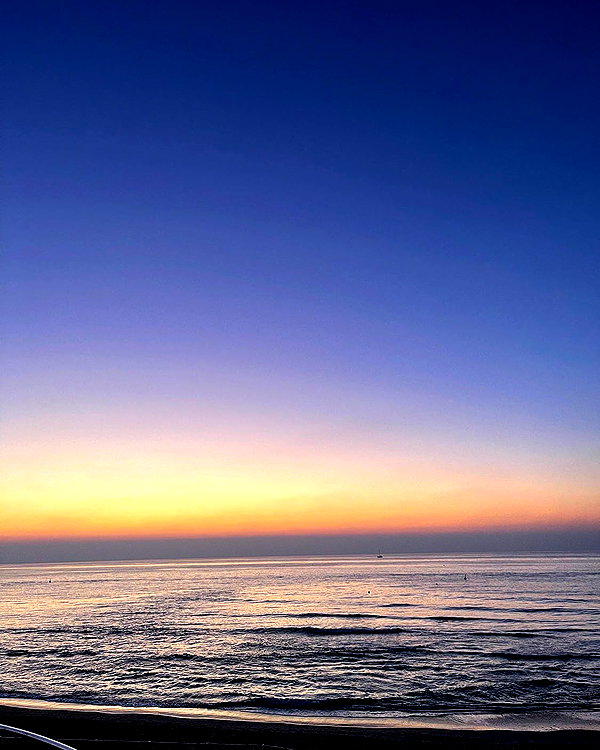 ambersela_ instagram image archive image