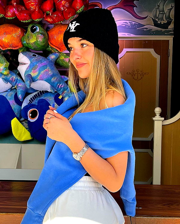 ambersela_ instagram image archive image