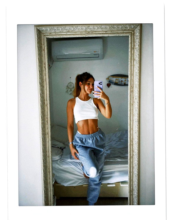 ambersela_ instagram image archive image