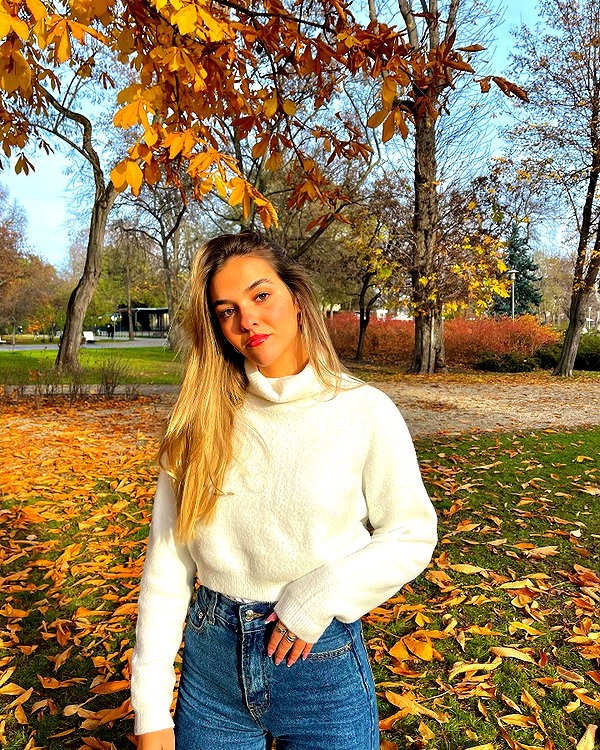 ambersela_ instagram image archive image