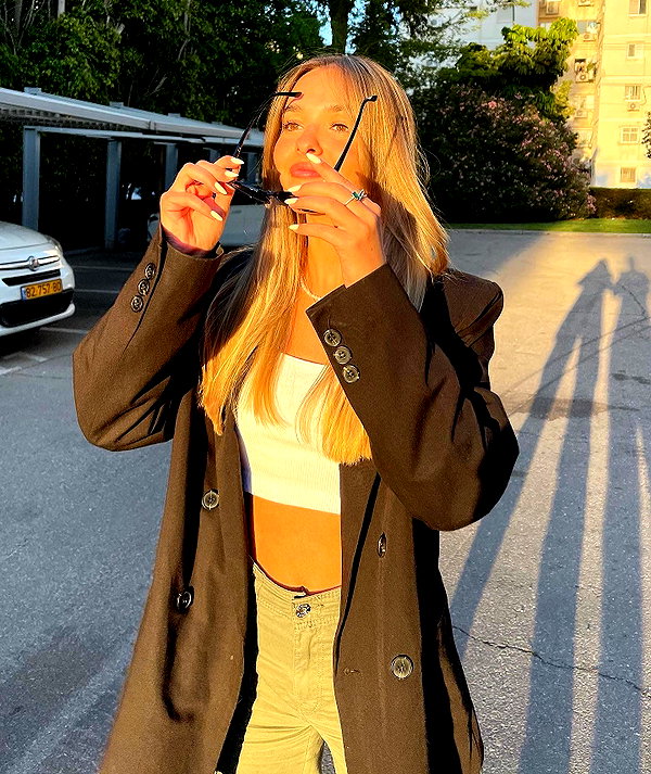 ambersela_ instagram image archive image