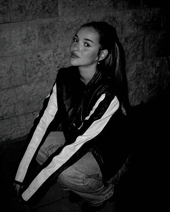 ambersela_ instagram image archive image