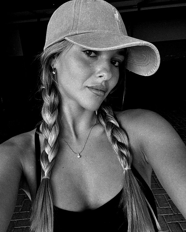 ambersela_ ambersela_ archive image