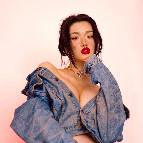amylouisev instagram image archive image