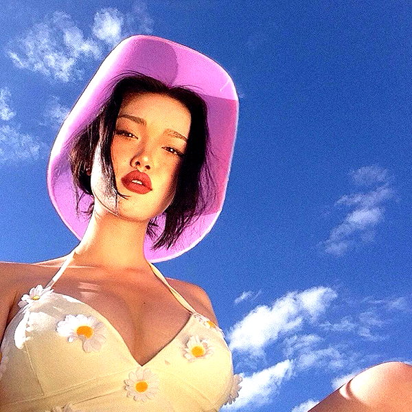 amylouisev instagram image archive image
