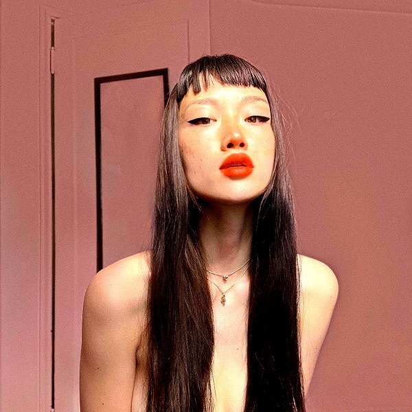 amylouisev instagram image archive image