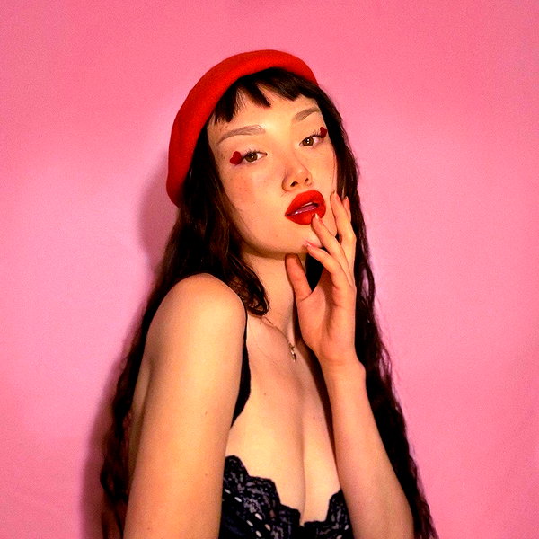 amylouisev instagram image archive image