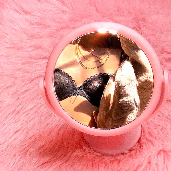 amylouisev instagram image archive image