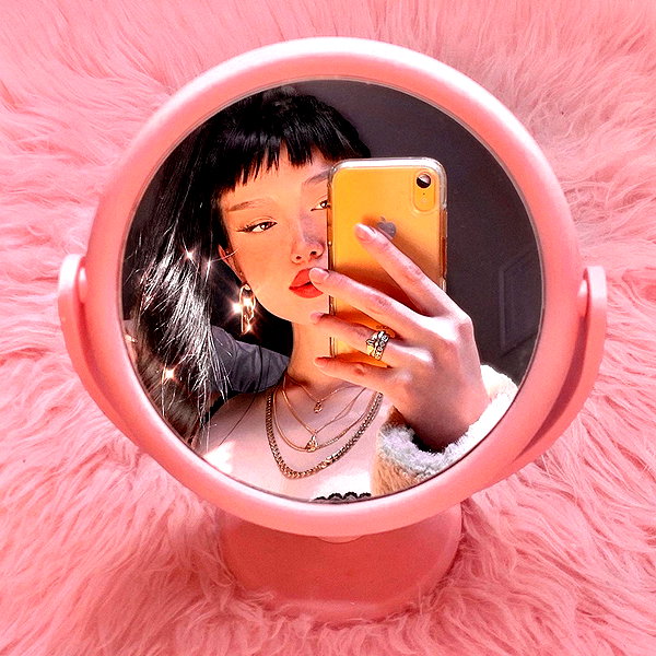 amylouisev instagram image archive image