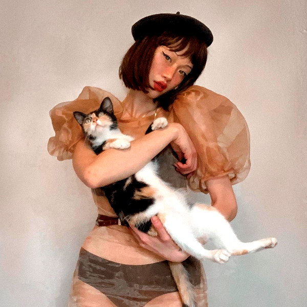amylouisev instagram image archive image
