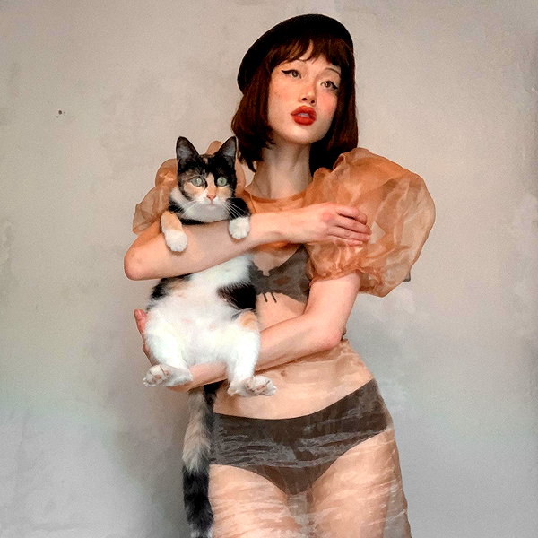amylouisev instagram image archive image