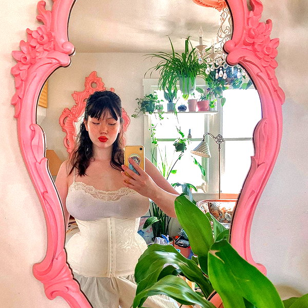 amylouisev instagram image archive image