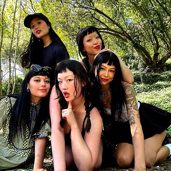 amylouisev instagram image archive image