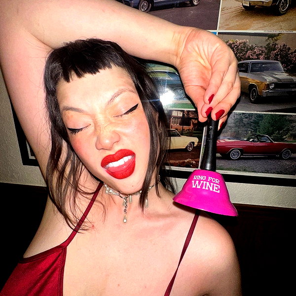 amylouisev instagram image archive image