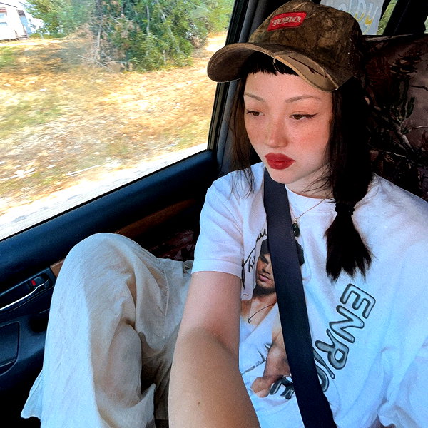 amylouisev instagram image archive image