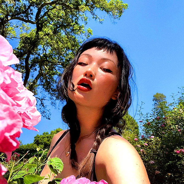 amylouisev instagram image archive image