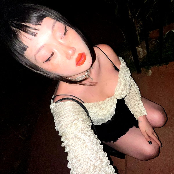 amylouisev amylouisev archive image
