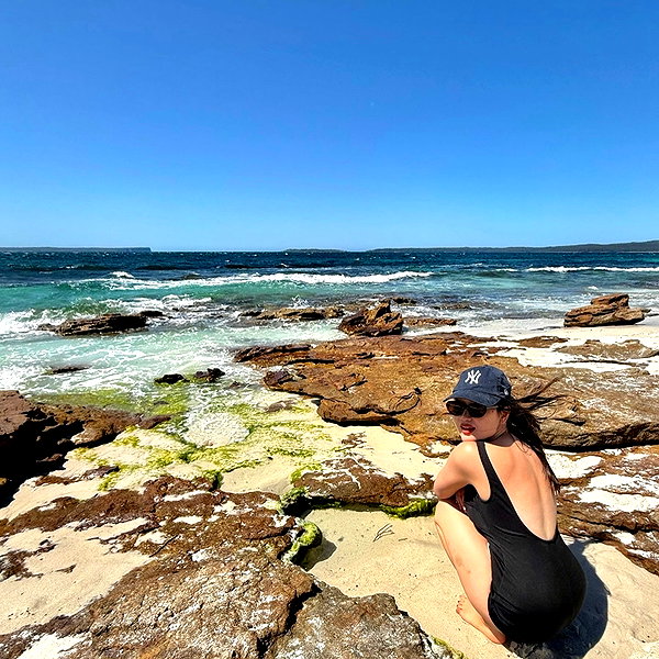 amylouisev instagram image archive image