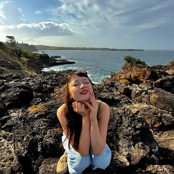 amylouisev instagram image archive image