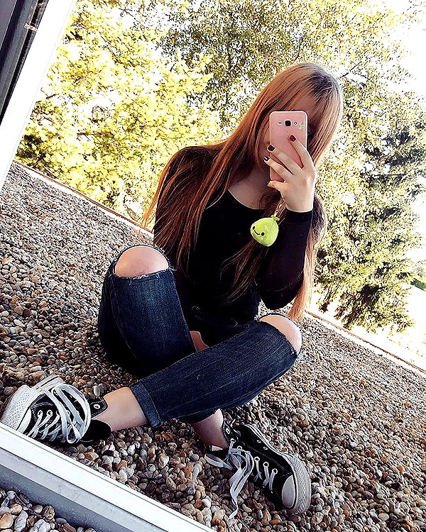 andasrose instagram image archive image