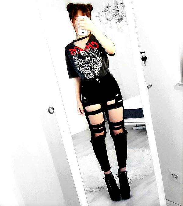 andasrose instagram image archive image