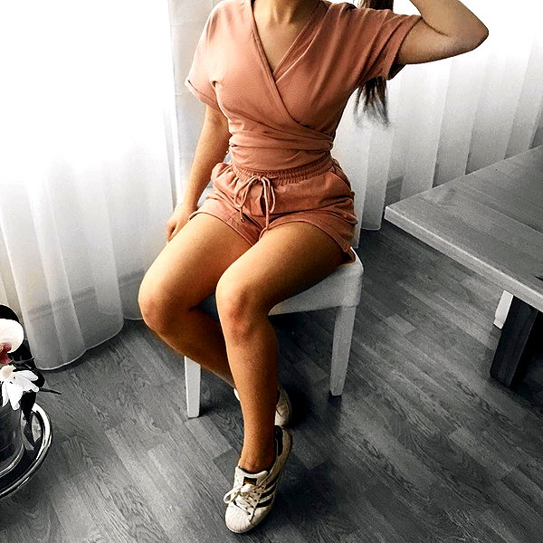 andasrose instagram image archive image