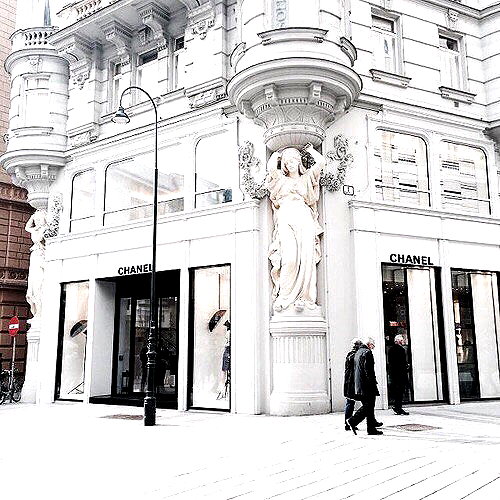 andasrose instagram image archive image