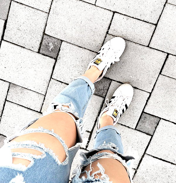 andasrose instagram image archive image